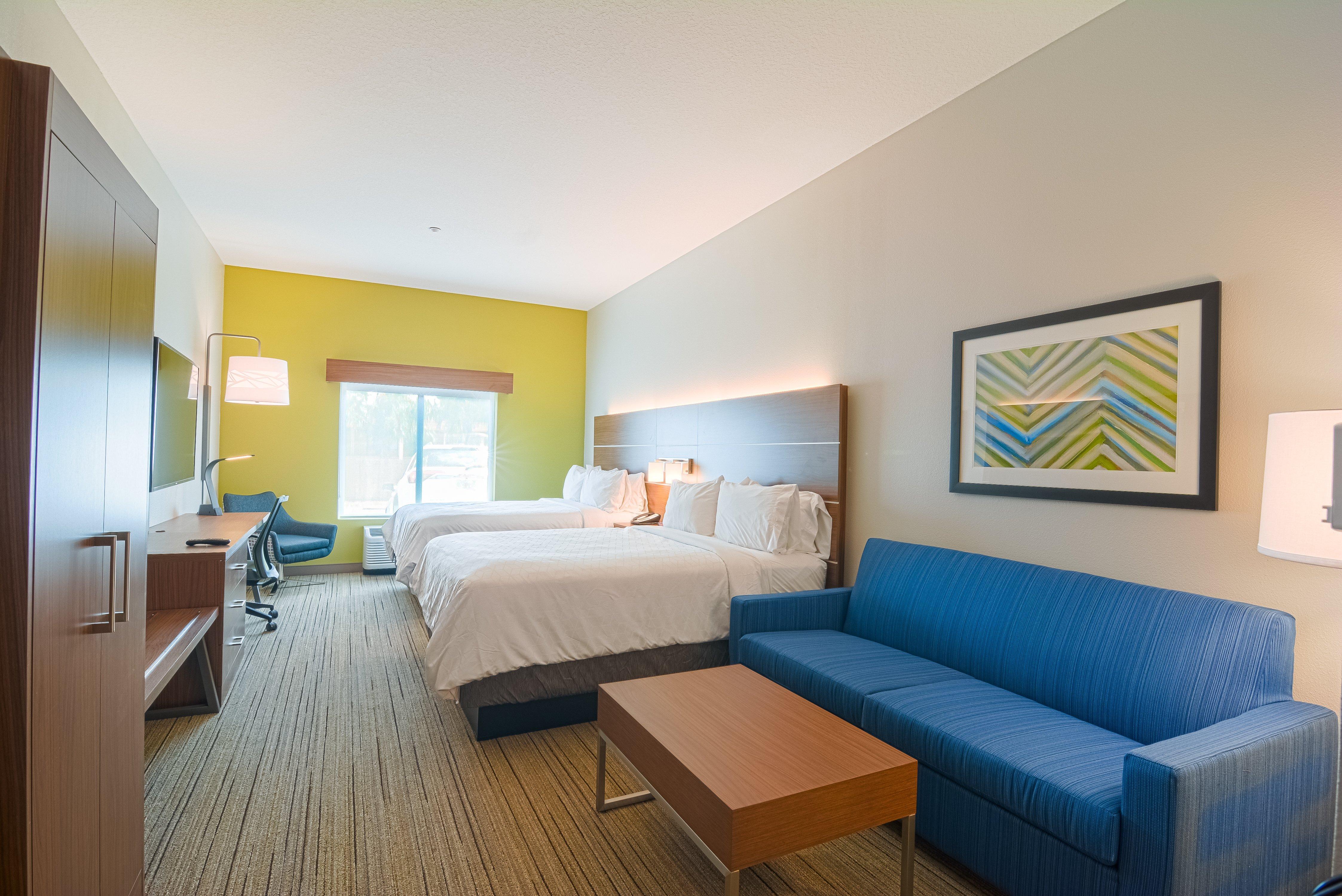 Holiday Inn Express Hotel & Suites Tampa-Usf-Busch Gardens By Ihg מראה חיצוני תמונה